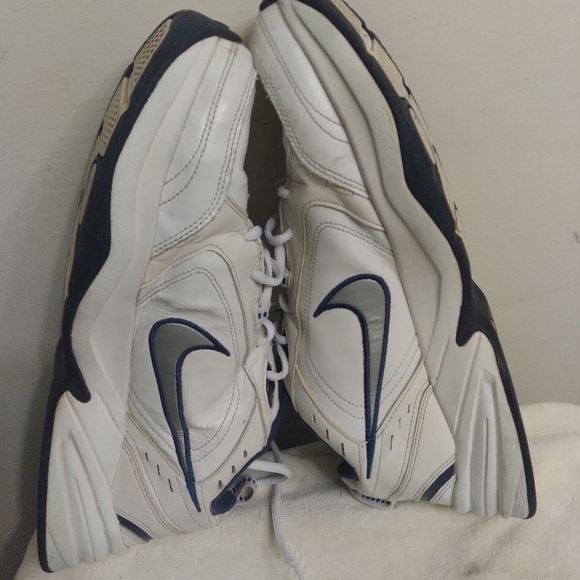Men\'s NIKE MONARCH 515445-102 White and Blue Athletic Shoes Size 13 main image 4